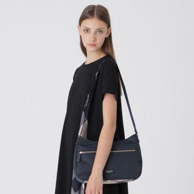 ♥【美品】バーバリー　ブルーレーベル　ワンショルダーバッグ　レザー×ナイロン ナイロンワンショルダー（55148613＿＿） | BLUE LABEL