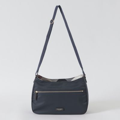 美品◎ブルーレーベルクレストブリッジ ショルダーバッグ リボンモチーフ ナイロン 美品 ブルーレーベルクレストブリッジ ショルダーバッグ リボン