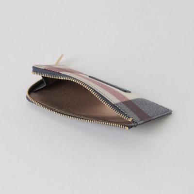 美品!!ブルーレーベルクレストブリッジ　カードケース カードケースチャーム（55V27442＿＿） | BLUE LABEL