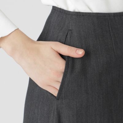 BLUE LABEL スラブシャンブレーデニムミニスカート BLUE LABEL CRESTBRIDGE スカート スラブシャンブレーデニムミニ