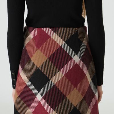 セール 18%OFF】クレストブリッジチェックロービングツイード