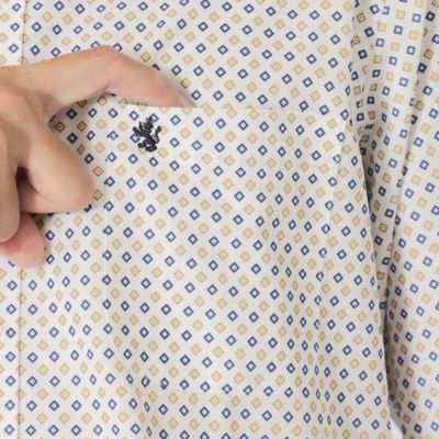 Ａｄｊｕｓｔａｂｌｅ　Ｆｉｔ　スモールクレストシャツ（Ｆ１Ｍ０１４７３＿＿）