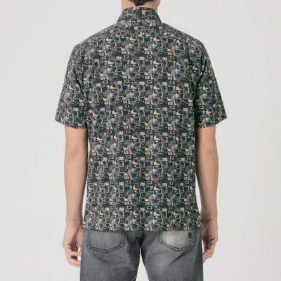 【ＴＨＥ　ＵＲＢＡＮ　ＣＯＬＬＥＣＴＩＯＮ】「Ｓｔ　ＩＶＥＳ」ジオメトリックプリントシャツ（Ｆ１Ｍ６７３６４＿＿）