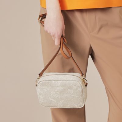 【ＷＥＢ限定】【ＢＩＢＵＲＹ　ＦＬＯＷＥＲ】バイブリージャカードミニショルダー（Ｇ５１１８５３２＿＿）