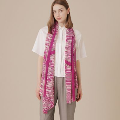 ＜MACKINTOSH LONDON (Women)＞ダイヤボーダープリントスカーフ（Ｇ５７０１６０３＿＿）