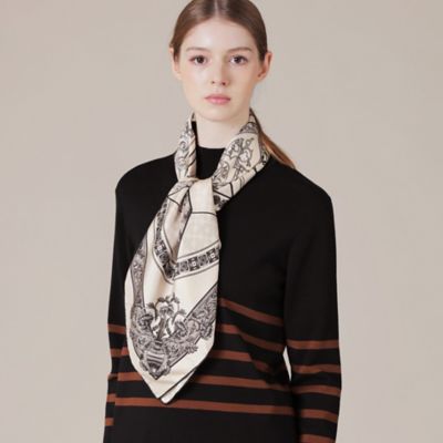 ＜MACKINTOSH LONDON (Women)＞Ｍモチーフスクエアスカーフ（Ｇ５７０１８０３＿＿）
