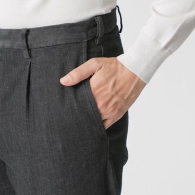 「Ａｄｊｕｓｔａｂｌｅ　Ｆｉｔ」ストレッチリアクティブデニムワンプリーツパンツ／テーパードジーンズ（Ｊ１Ｒ５５２１５＿＿）