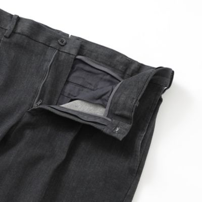 「Ａｄｊｕｓｔａｂｌｅ　Ｆｉｔ」ストレッチリアクティブデニムワンプリーツパンツ／テーパードジーンズ（Ｊ１Ｒ５５２１５＿＿）