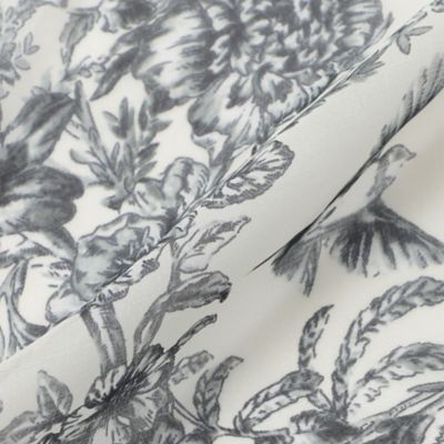 【Ｐｒｅｃｉｏｕｓ掲載】【ウォッシャブル】ドローイングフラワーダイヤスカーフ（Ｋ１７０１５２０＿＿）
