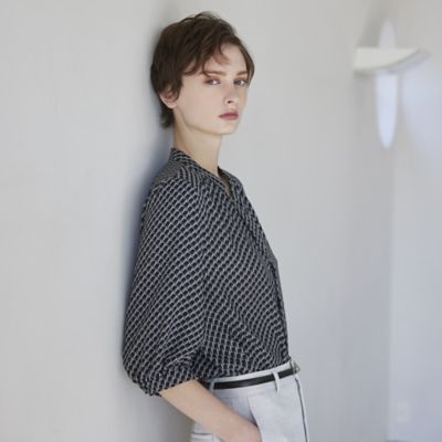 【ＷＥＢ・一部店舗限定／ウォッシャブル】トライアングルプリント　ブラウス（Ｋ１Ｌ１６５８１＿＿）