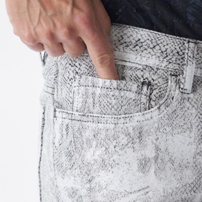 【ＰＲＩＭＡ　ＣＯＬＬＥＣＴＩＯＮ】パイソンジャカードショートデニムパンツ（Ｍ１Ｒ８５５９２＿＿）