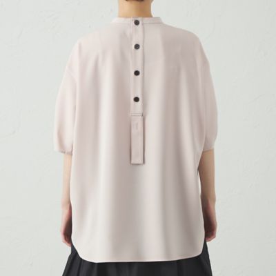 【接触冷感／ＵＶ効果／着用しわ軽減】バックボタンショートスリーブブラウス（Ｎ５Ｍ８４５２６＿＿）