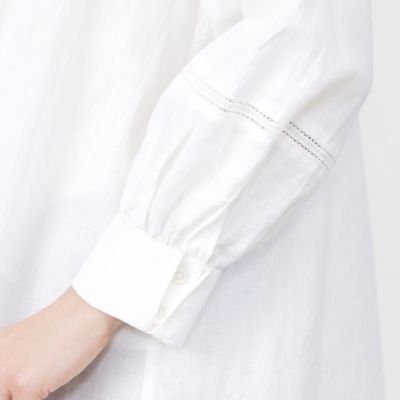 【ＷＥＢ・一部店舗限定】【ＡＴＥＬＩＥＲ　ＣＯＬＬＥＣＴＩＯＮ】リネンエンブロイブラウス（Ｖ５Ｍ２２３６４＿＿）