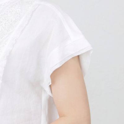 【ＷＥＢ・一部店舗限定】【ＡＴＥＬＩＥＲ　ＣＯＬＬＥＣＴＩＯＮ】パネルエンブロイダリー　プルオーバーブラウス（Ｖ５Ｍ２６３６３＿＿）