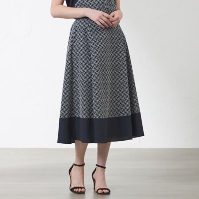【ＷＥＢ・一部店舗限定】【ＡＴＥＬＩＥＲ　ＣＯＬＬＥＣＴＩＯＮ】　　ＬＩＢＥＲＴＹ刺繍パレットデシンスカート（Ｖ５Ｓ７１５５６＿＿）