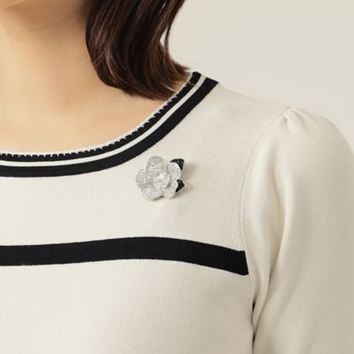 ＜TO BE CHIC (Women)＞ローズパヴェブローチ（Ｗ５Ｖ３０１４８＿＿）