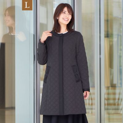 ＜TO BE CHIC L (Women/大きいサイズ)＞【Ｌ】光電子キルティングノーカラー　ロングコート（Ｗ７Ａ０２２３１＿＿）