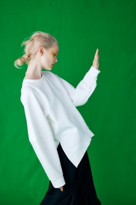 ASYMMETRY－SLEEVE PULLOVER