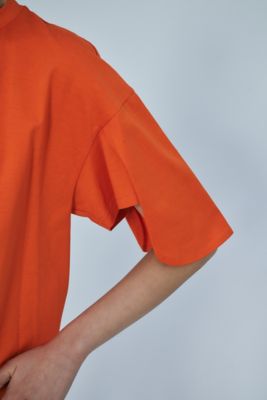 UPPER－ARM HIDDEN T－SHIRT