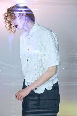 ＴＩＥＲＥＤ　ＧＡＴＨＥＲ　ＳＨＩＲＴ（３００ＩＳ２３０－２３８１）