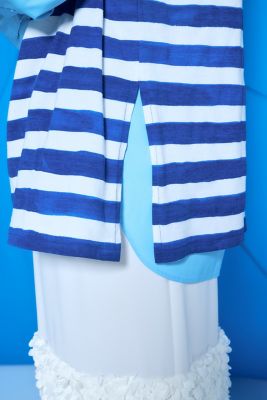 Ｔ－ＳＨＩＲＴ（３００ＩＳ５８０－１８１１）