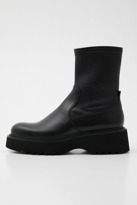 ＜STACCATO＞ジュードストレッチミディブーツ（３５０ＧＡ１２４－４６９０）
