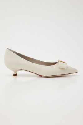 Liisa レザー キトゥンヒール CHARLES & KEITH｜カットアウト キトゥンヒールパンプス