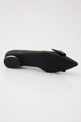 ヴィアンソフティカッターパンプス（３５０ＨＳ１１２－２０６０）