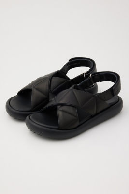 STACCATO ブラック スポーツサンダル 美品 STACCATO スタッカート 厚底 ビジュー付きブラックスポーツ