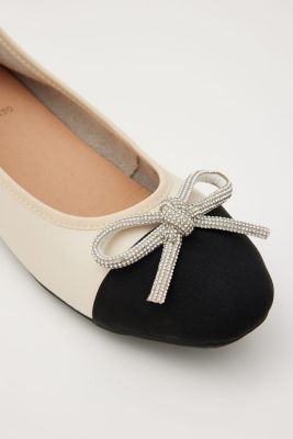 STORY 2025年12月号掲載 SHIHOさん着用】エリーゼ