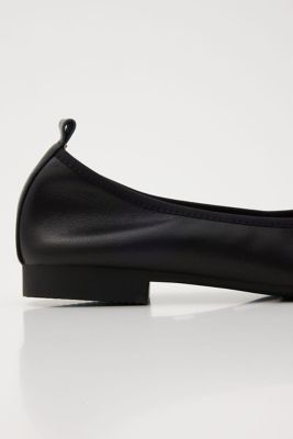 STORY 2025年12月号掲載 SHIHOさん着用】エリーゼ