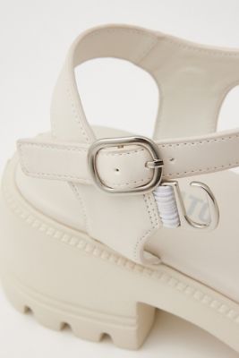 クレープツイストタンクソールサンダル（３５０ＩＳ１３６－６０５０）