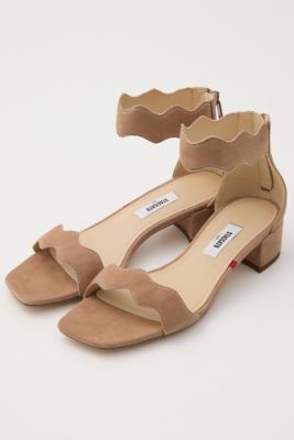 スカラップカットサンダル（３５０ＩＳ１３６－６６８０）