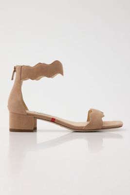 スカラップカットサンダル（３５０ＩＳ１３６－６６８０）