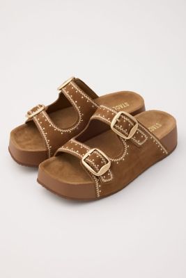 ＜STACCATO＞ラシーダプラットフォームサンダル（３５０ＪＳ１３７－７８００）