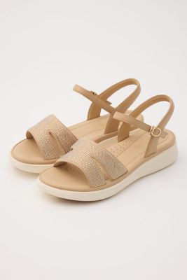 ＜STACCATO＞ソフティーコスモスコンフォートサンダル（３５０ＪＳ１３７－７９００）