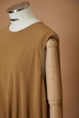 Ｆｉｎｅ　ｇａｔｈｅｒ　ａｓｙｍｍｅｔｒｙ　ｔｏｐｓ（４６０ＥＳＳ３０－０８７０）