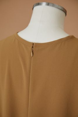 Ｆｉｎｅ　ｇａｔｈｅｒ　ａｓｙｍｍｅｔｒｙ　ｔｏｐｓ（４６０ＥＳＳ３０－０８７０）