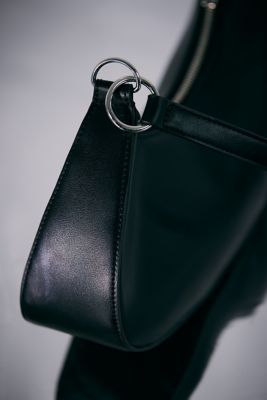 Crescent shape shoulder bag