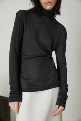 Ｓｔａｎｄａｒｄ　ｔｕｒｔｌｅ　ｎｅｃｋ　ｃｕｔ　ｔｏｐｓ（４６０ＧＳＳ８０－００１０）