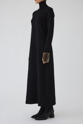 Velour cuffs knit dress