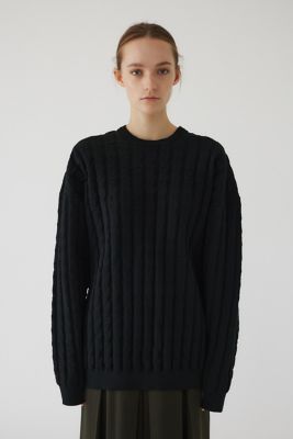 Uneven surface over knit