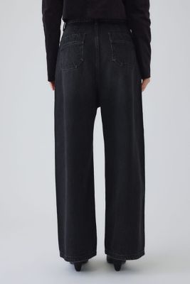 Middle straight black denim