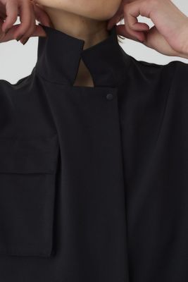 Ｔｅｃｈ　ｖｅｓｔ　ｔｏｐｓ（４６０ＩＡＮ３０－００８１）
