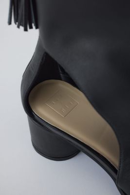 Ｌｅａｔｈｅｒ　ｃｕｔｔｉｎｇ　ｂｏｏｔｓ　ｓａｎｄａｌ（４６０ＩＡＮ５０－０１０１）