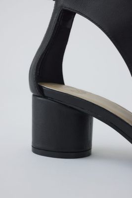 Ｌｅａｔｈｅｒ　ｃｕｔｔｉｎｇ　ｂｏｏｔｓ　ｓａｎｄａｌ（４６０ＩＡＮ５０－０１０１）