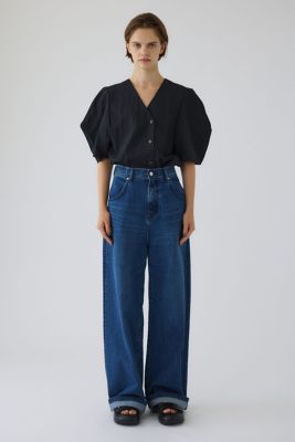 Volume sleeve v－neck SH