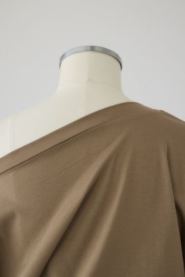 Ｓｌｅｅｖｅ　ｔｕｃｋ　ｃｕｔ　ｔｏｐｓ（４６０ＩＳＬ８０－０９０１）