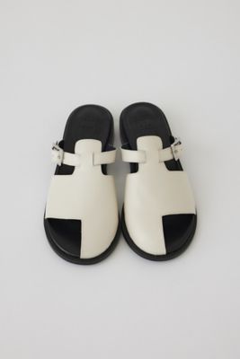 RIM.ARK | Thumb leather flat sandal (SANDALS ) |RIM.ARK