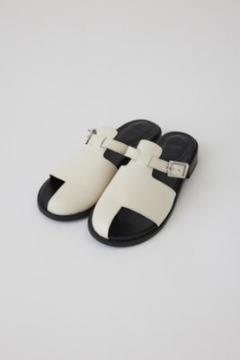 RIM.ARK | Thumb leather flat sandal (SANDALS ) |RIM.ARK